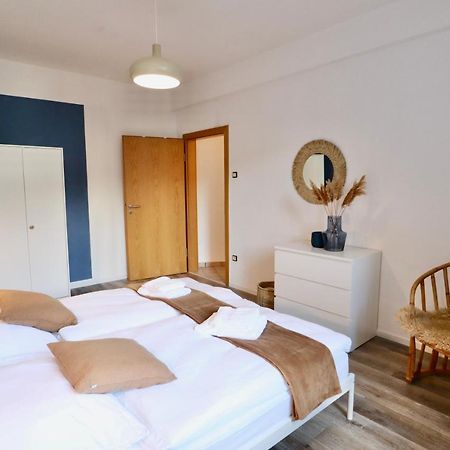 Boho Apartment: Netflix + Balcony + Bathtub Эссен Экстерьер фото